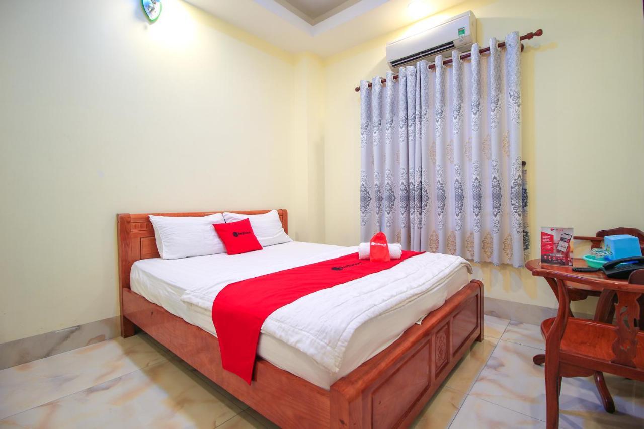Reddoorz Plus @ Dong Den Street Hotel Ho Chi Minh City Exterior photo